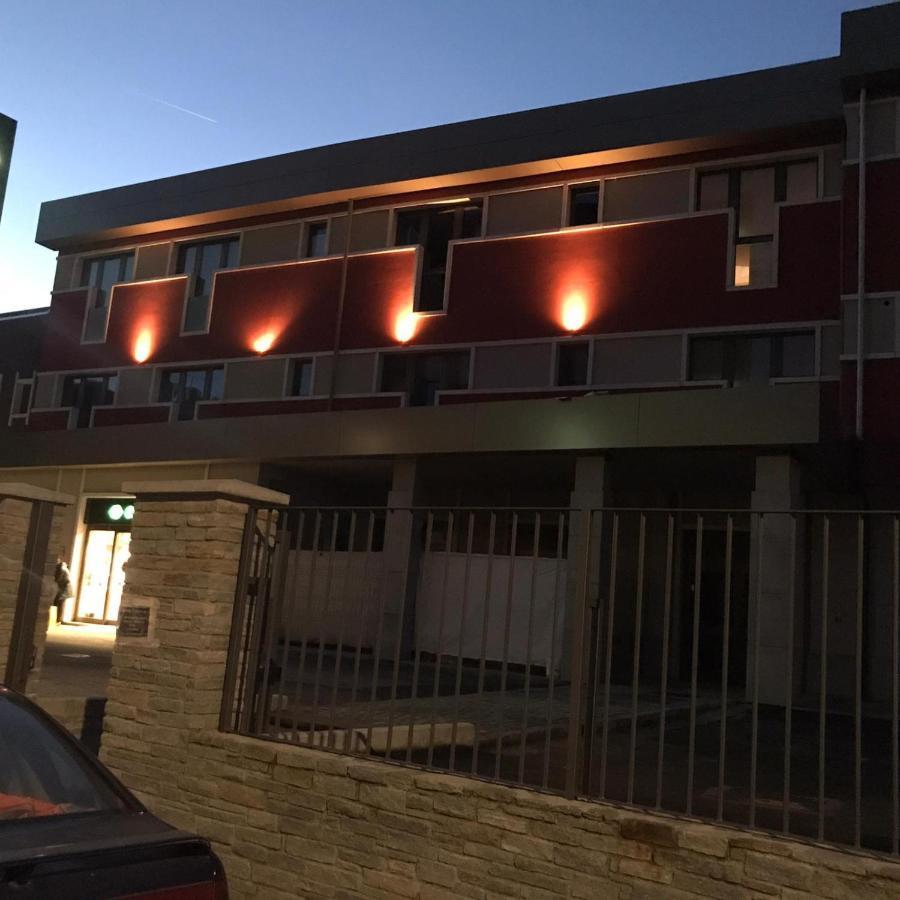 Palazzo Marignano Hotel Melegnano Exteriör bild